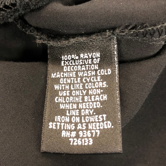 Nicole by Nicole Miller Black Solid Lace accent at bottom Shirt - Picture 3 of 6